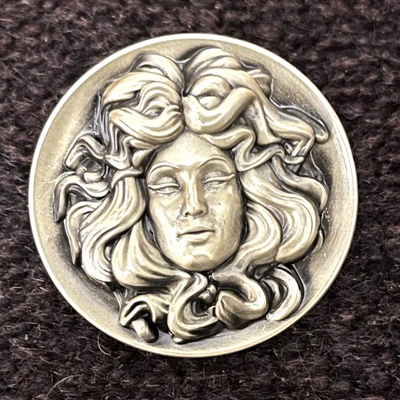 Disney D23 Exclusive Haunted Mansion pin - New - Picture 1 of 2